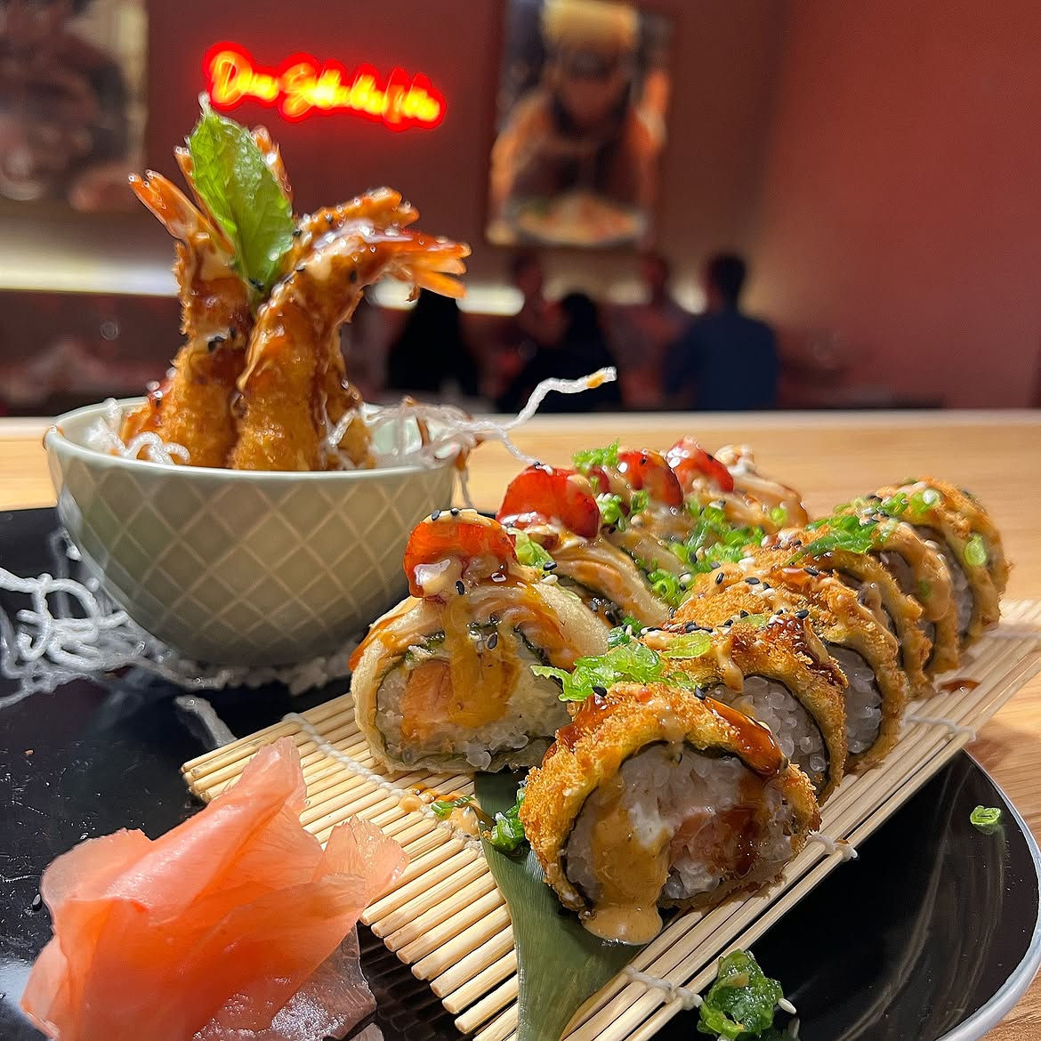 Prato de sushi variado do Sushi Bar Luanda